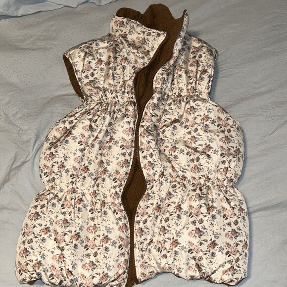 Reversible puffer vest - Picture 2 of 6